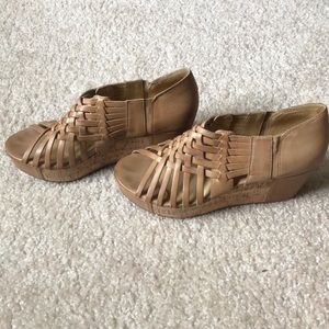 Wedge sandals